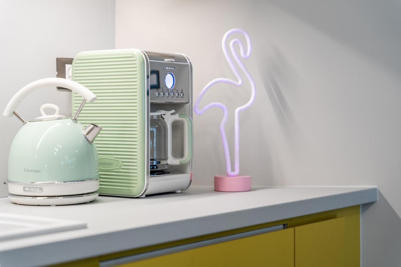 Pop Art Homm In Groovy Koukaki Apartman Athén Kültér fotó