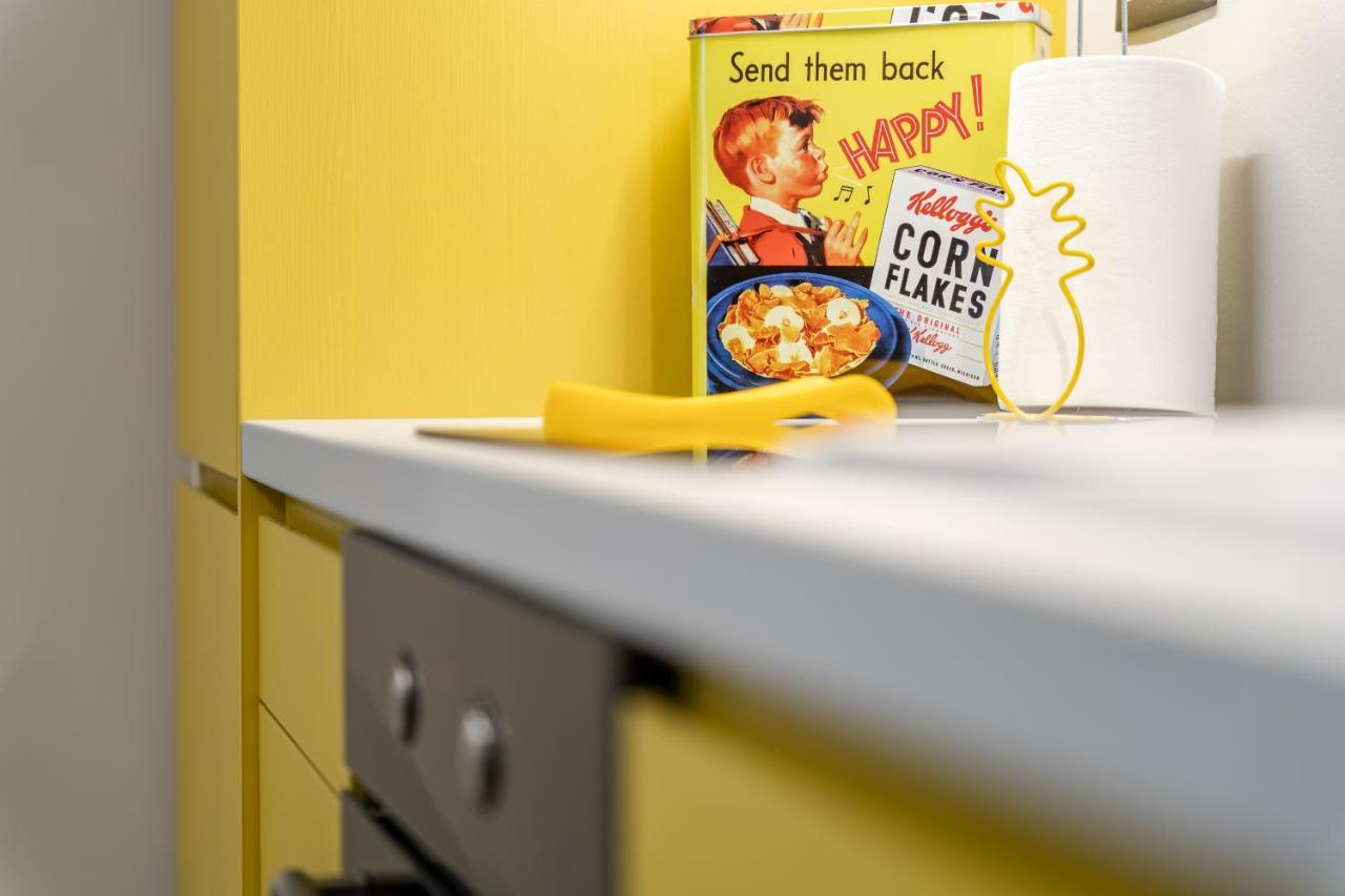 Pop Art Homm In Groovy Koukaki Apartman Athén Kültér fotó